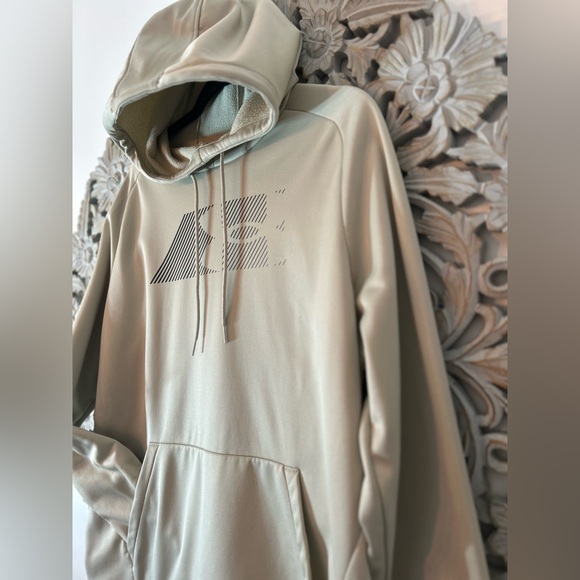 Under Armour Tan Loose Hoodie – Size Large, Comfortable and Stylish - Picture 8 of 14